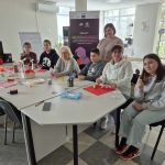 Пасхальный мастер-класс для всей семьи прошёл с теплом и радостью в Центре ГНЕЗДО