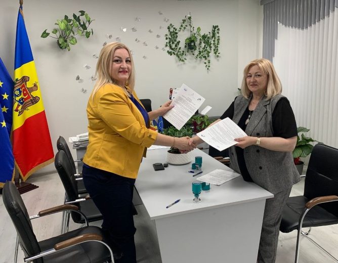 Parteneriat strategic pentru sprijinirea familiilor tinere din Risipeni și Horești